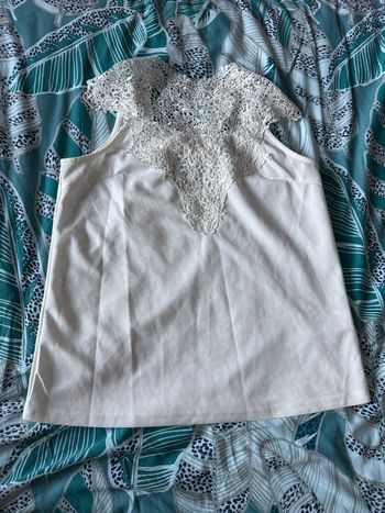 Neuf - Teeshirt / Blouse crème Taille L