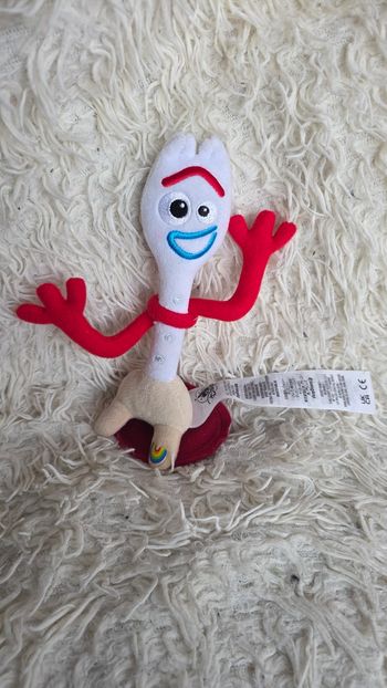 Peluche d'épaule disney aimanté fourchette toy story disneyland paris - disney store