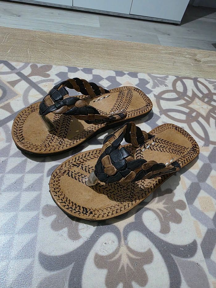 Lot 2 paires sandales traditionnelles africaines (Taille 28/29)