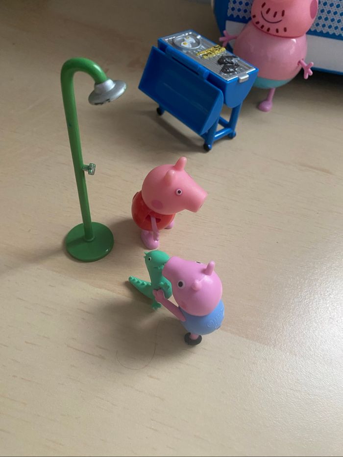 Camping car peppa pig - photo numéro 2