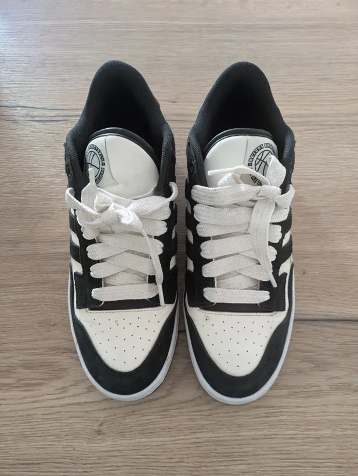 Adidas Rapid Court Low - taille 44