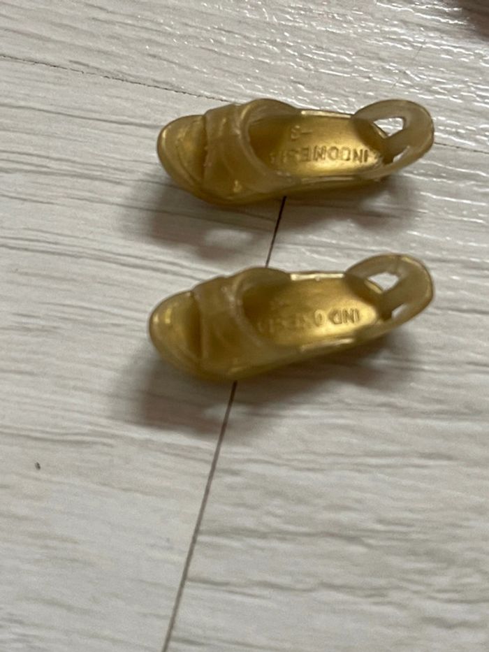 Chaussures indonesia vintage barbie - photo numéro 3
