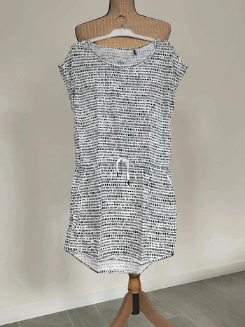 13 € Robe Ikks 12 ans