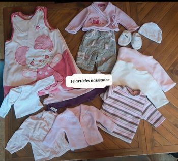 Lot vêtements naissance fille