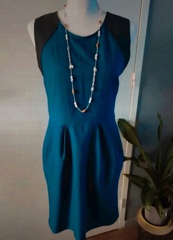 Jolie robe Chic taille 40