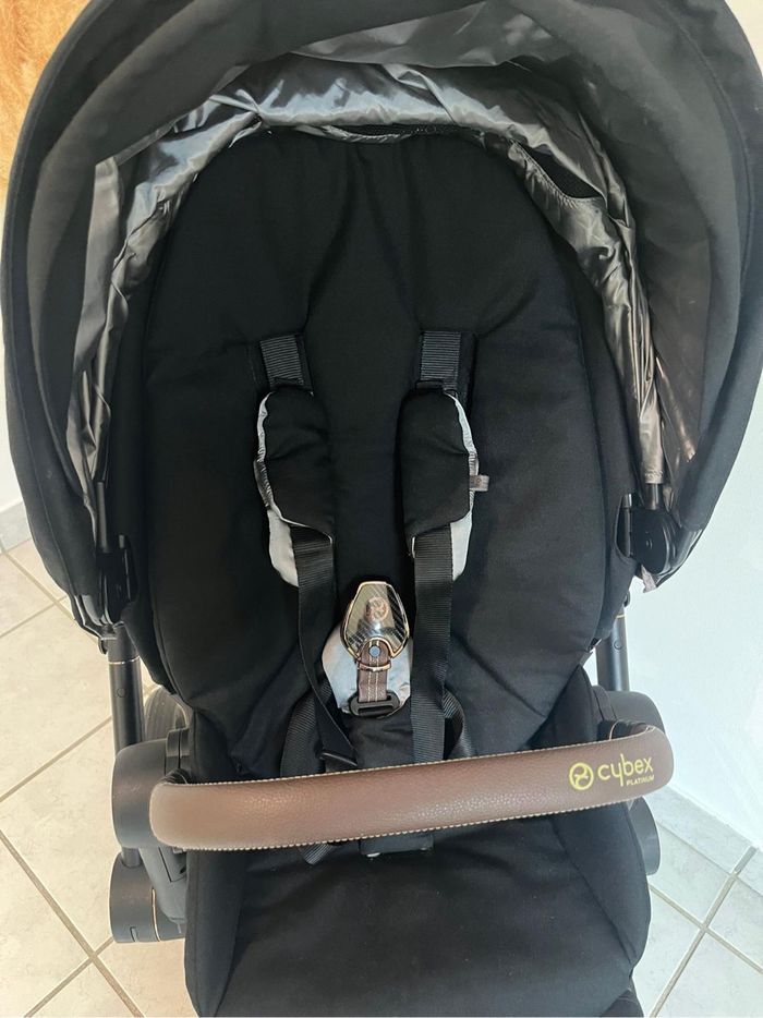 Poussette Cybex e-Priam  + cosy Cloud Z + accessoires - photo numéro 3