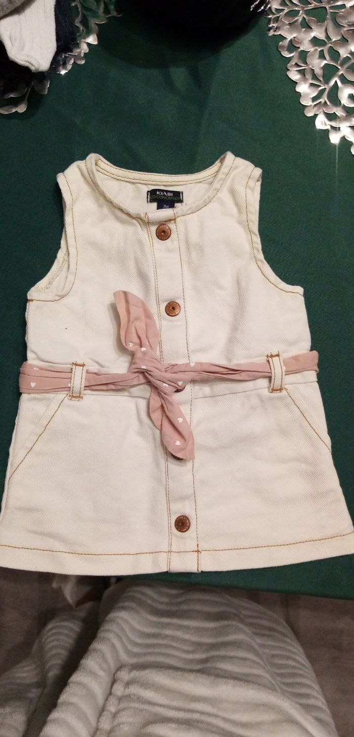 Robe en jeans Kiabi.