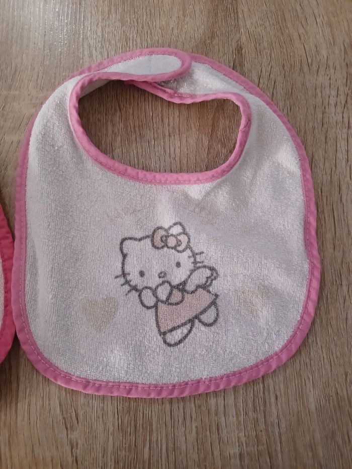 Lot 5 bavoirs - photo numéro 2