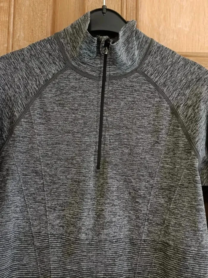 pull sport Crivit femme 34 - photo numéro 5