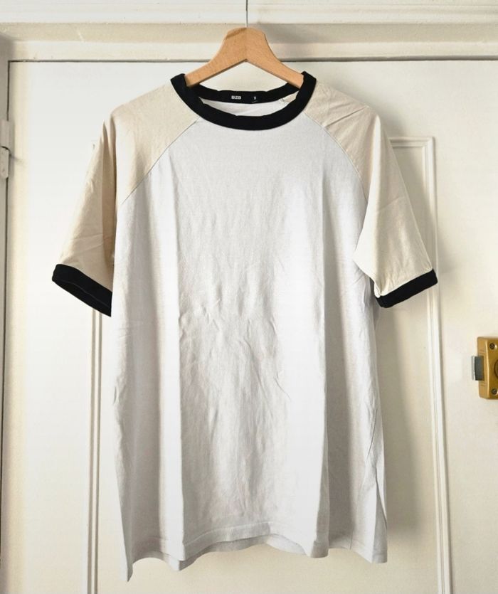 T-Shirt col noir - photo numéro 3