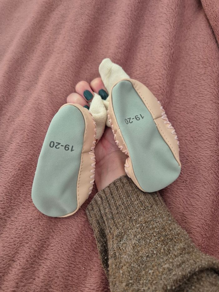 Chaussons chaussettes taille 19-20 - photo numéro 2