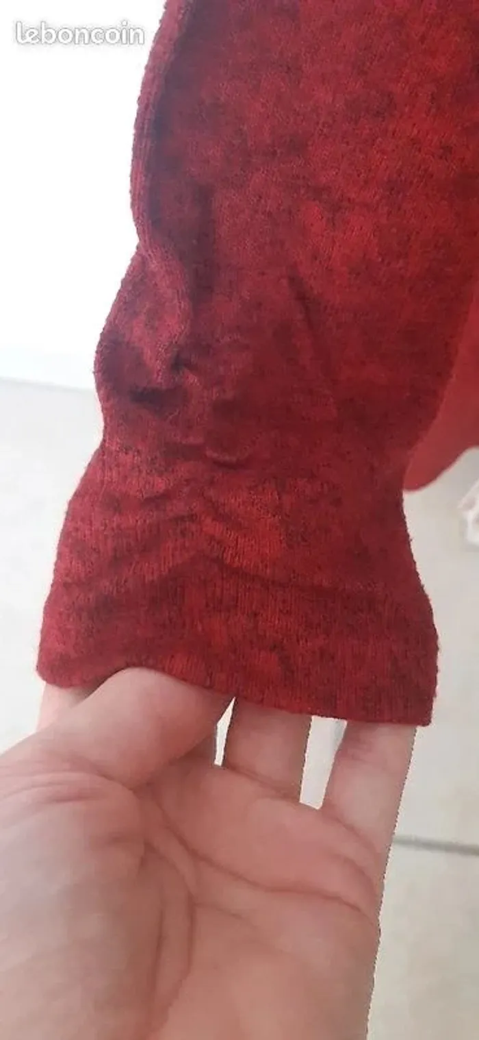 Pull fin rouge bordeaux / Naf Naf / taille 34 - photo numéro 4