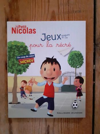 Neuf jeux pour la récré le petit nicolas