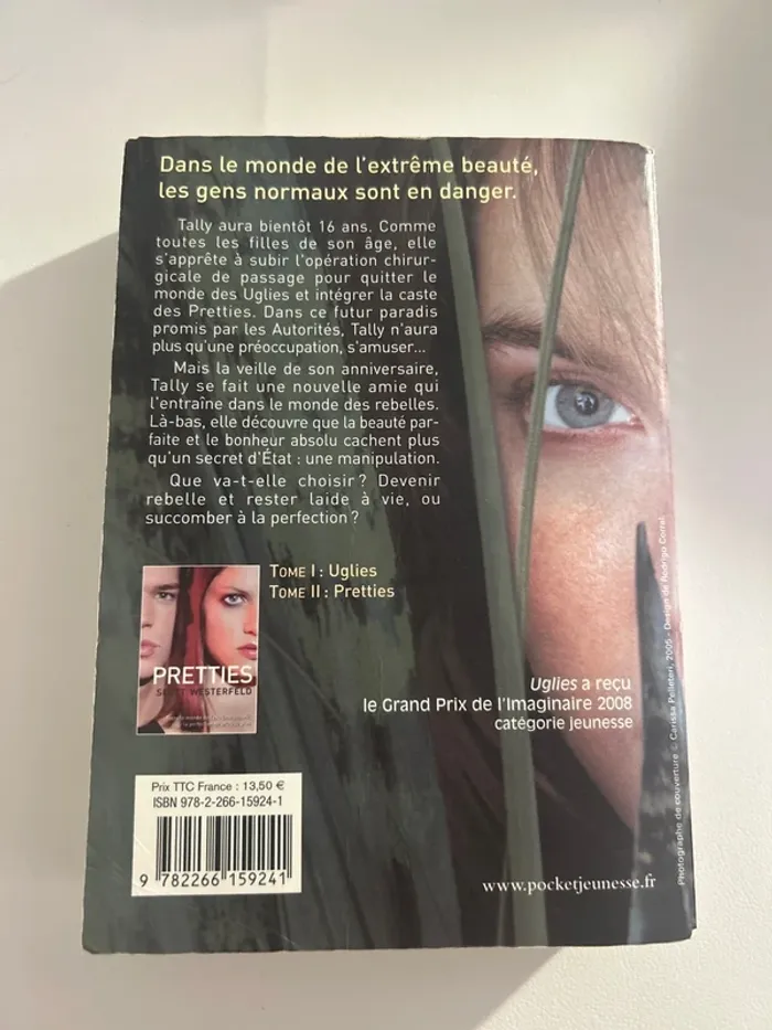 Uglies tome 1 - photo numéro 2