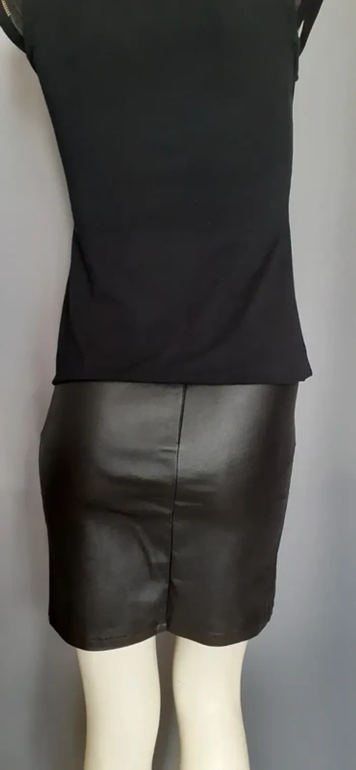 Jolie jupe noire chic - photo numéro 5