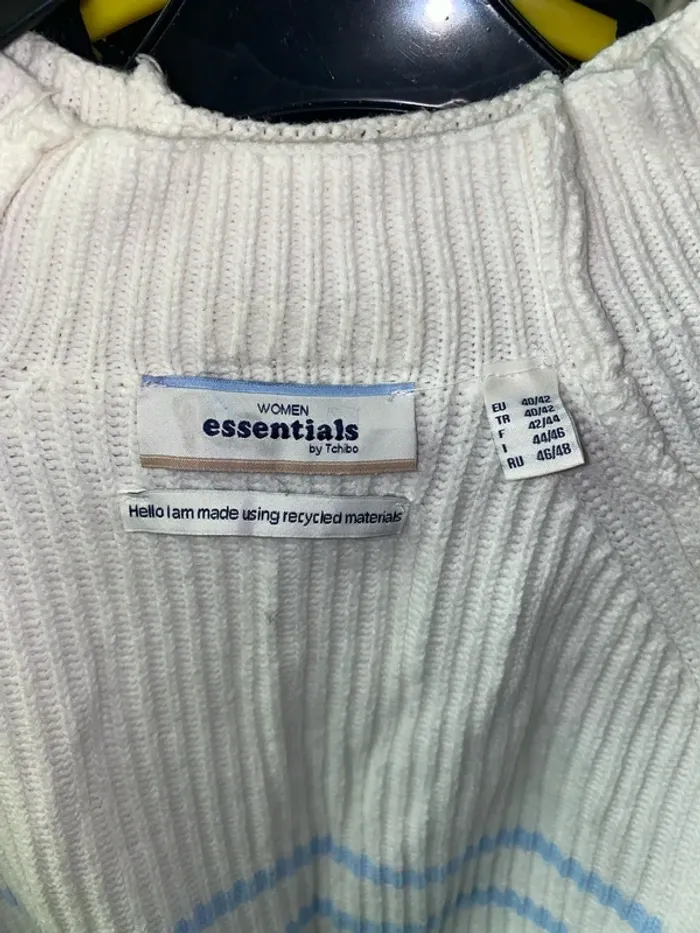 Joli Pull Blanc Et Bleu Côtelé Taille 40-42 - photo numéro 7