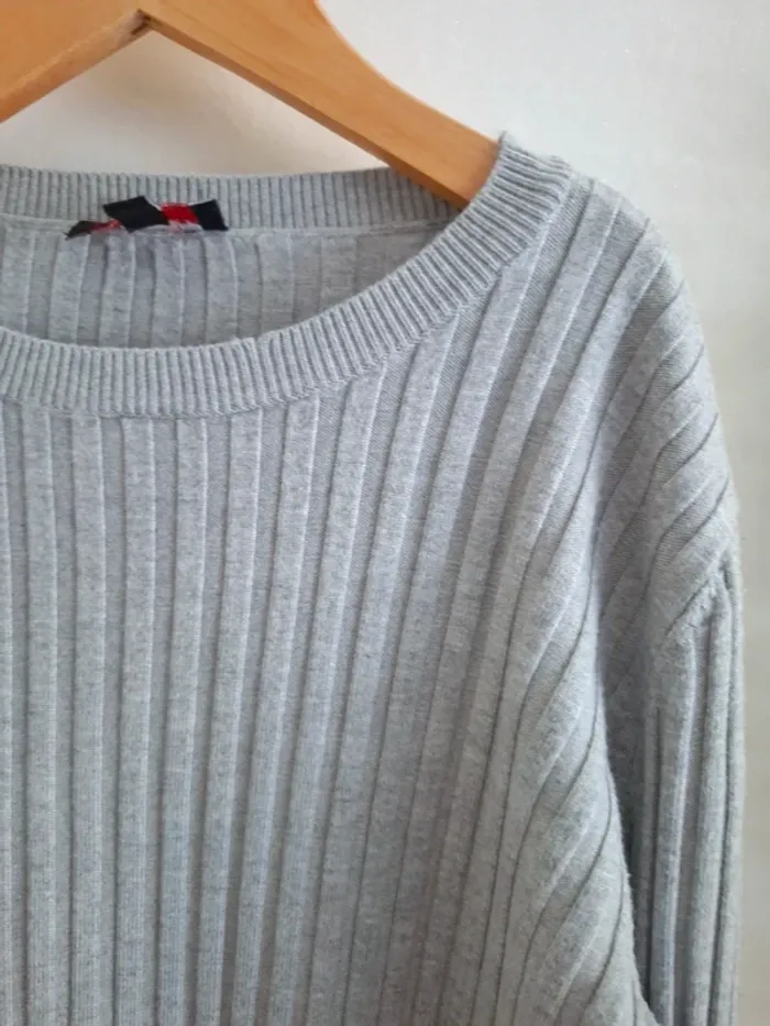 Lot pull femme / Taille S et M - photo numéro 15