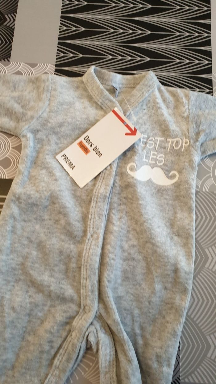 Pyjamas gris et blanc neuf avec étiquette taille prématuré - photo numéro 2