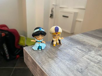 Figurine Jasmine et aladdin Disney