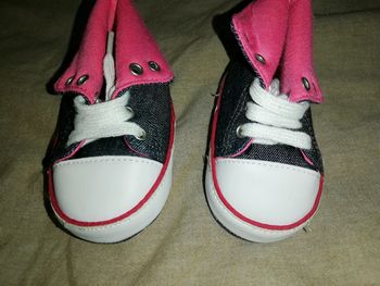 Basket à lacets bleu/rose 0/3 mois