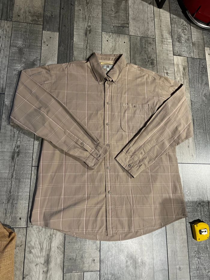 Très belle chemise