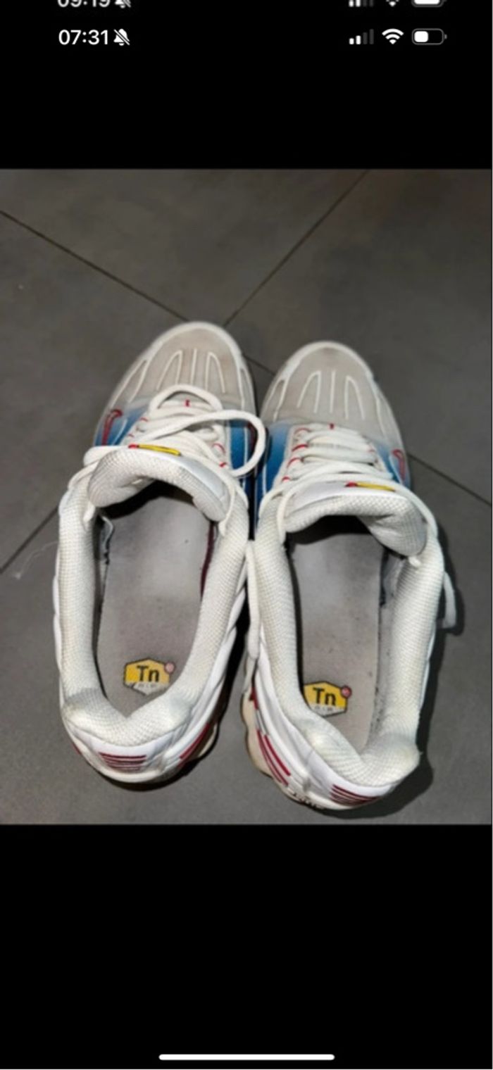 Chaussure homme 42,5 nike tn