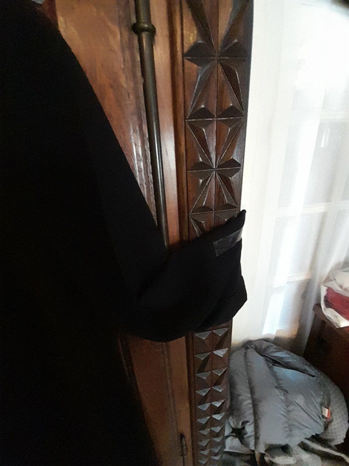 Robe noire - photo numéro 3