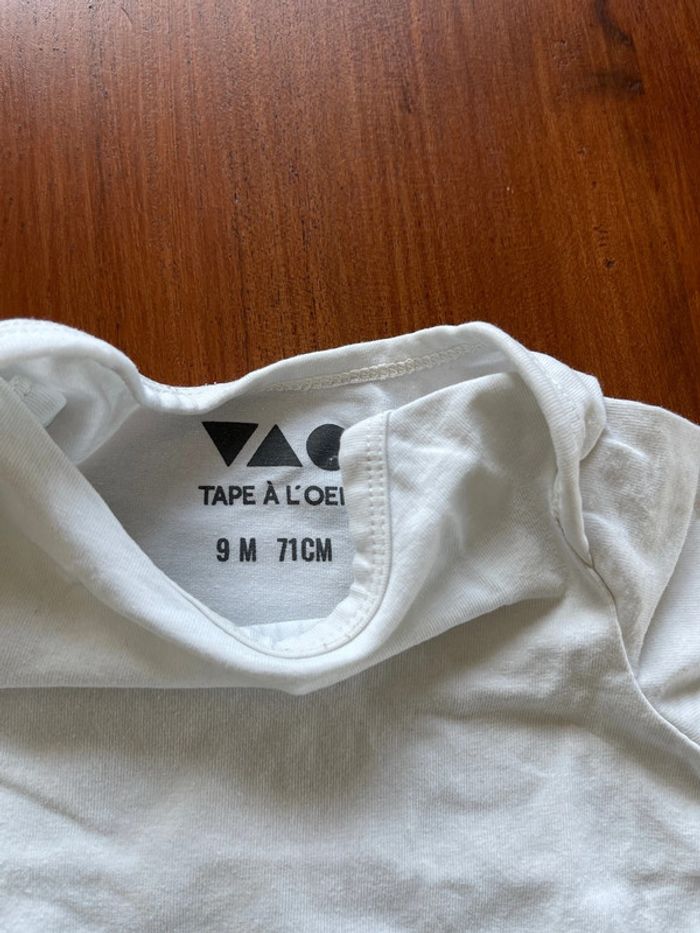 Lot de 5 bodies Tape à l’œil taille 9 mois bon état. - photo numéro 12