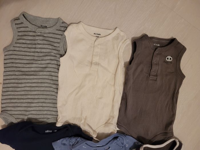 Lot 6 bodys - photo numéro 2