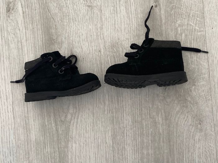 Chaussure taille 21 marque André - photo numéro 3