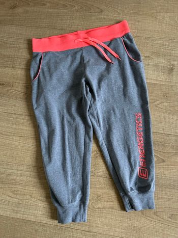 Pantacourt gris de sport Energetics taille française 38 bon état 