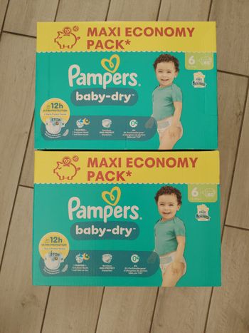160 couches Pampers taille 6
