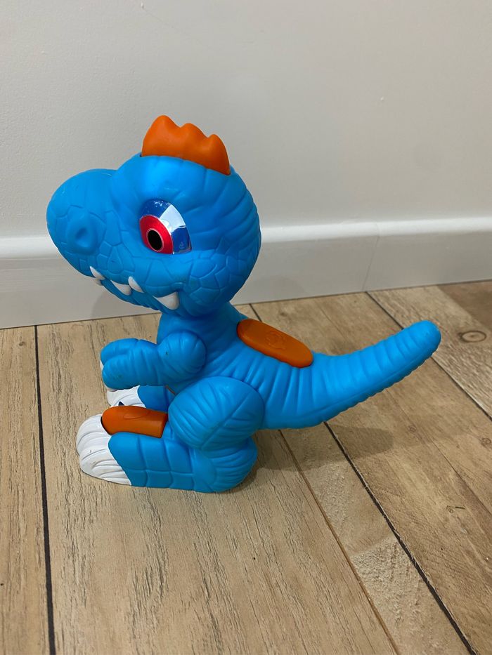 Dinosaure interactif