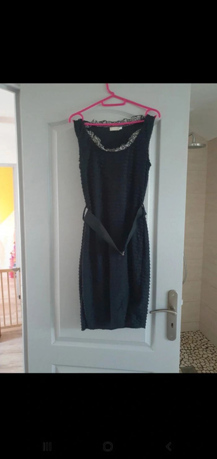Robe noire légère - photo numéro 4