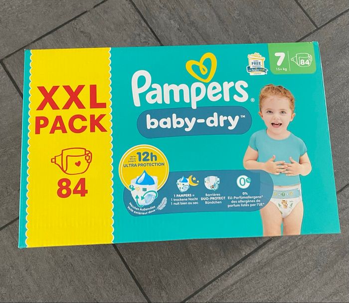 Pack de 84 couches Pampers baby dry T7 taille 7