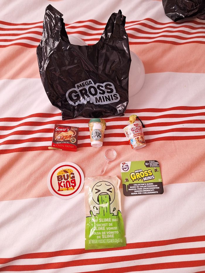 Lot Mega gross mini