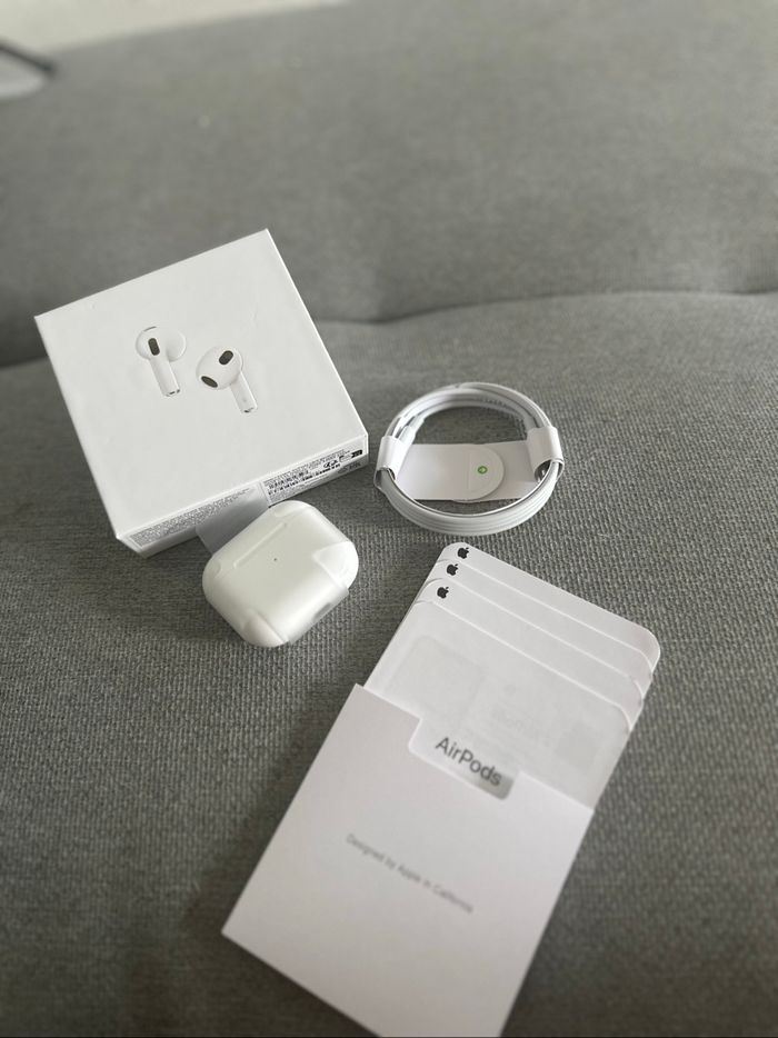 AirPods 3 USB-A