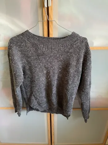 Pull gris