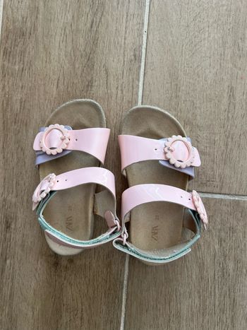 Jolies sandales Zara bébé fille taille 23