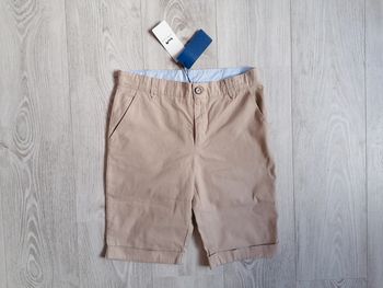 Bermuda Cyrillus
Taille 14 ans
Neuf étiqueté