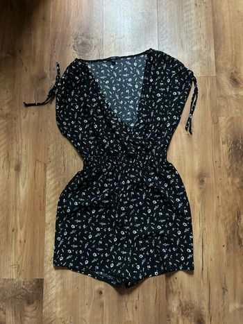 Combinaison short fleurie - taille Xs
