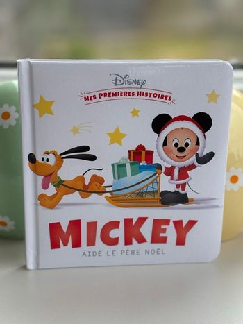 Mickey aide le père Noël Disney Baby 
