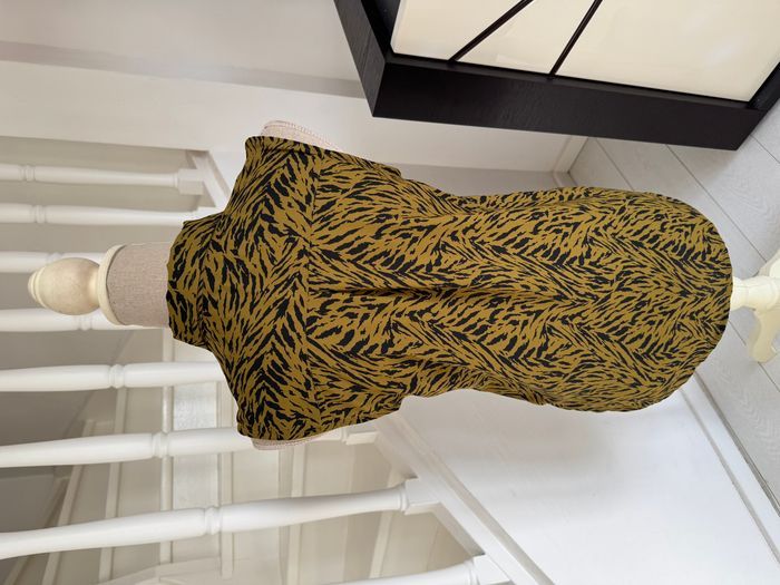 Chemise sans manches Zeeman jaune moutarde à motif zebré noir - photo numéro 4