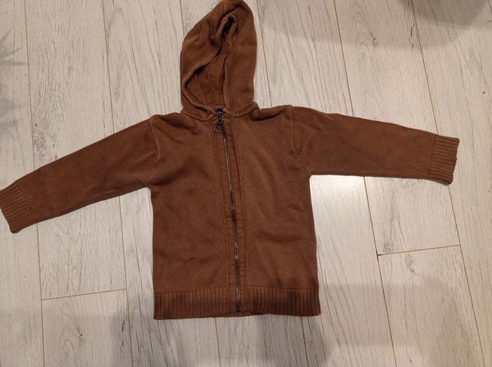 Gilet capuche garçon 5 ans