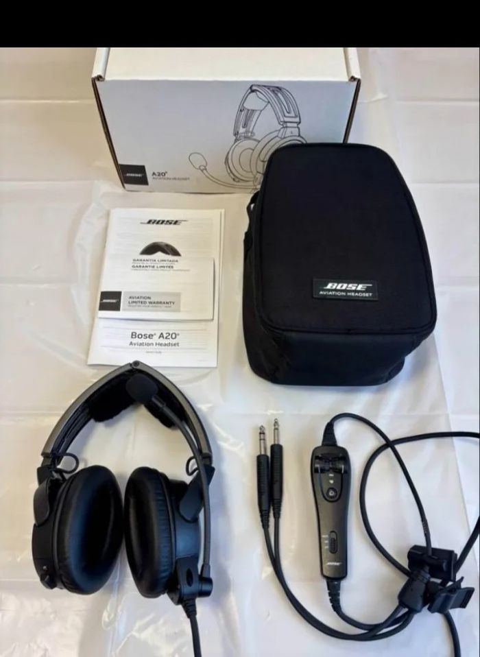 Casque d'aviation BOSE A20 avec Bluetooth et deux prises, 30h de vol en excellent état - photo numéro 2