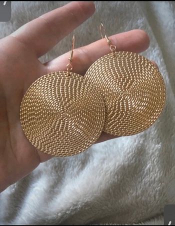 Boucles d’oreilles pendantes NEUVES pour femme forme ronde couleur doré