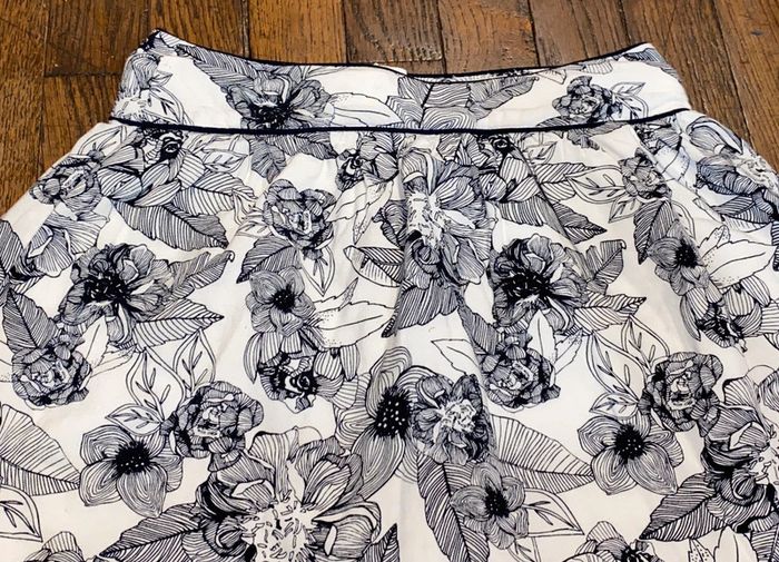 Jupe carrément beau  6 ans - photo numéro 2