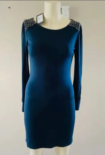 Robe pull fine Mela London taille 36