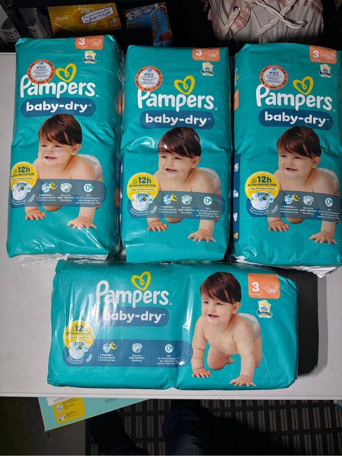 Lot couche Pampers Baby Dry T3