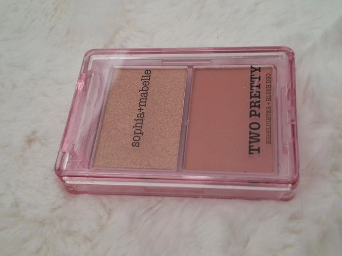 Two Pretty Highlighter & Blush - photo numéro 3